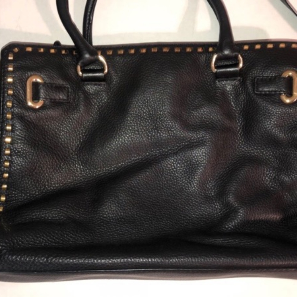 Micheal Kors studded handbag - Picture 4 of 8